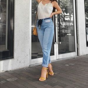 American eagle mom jeans